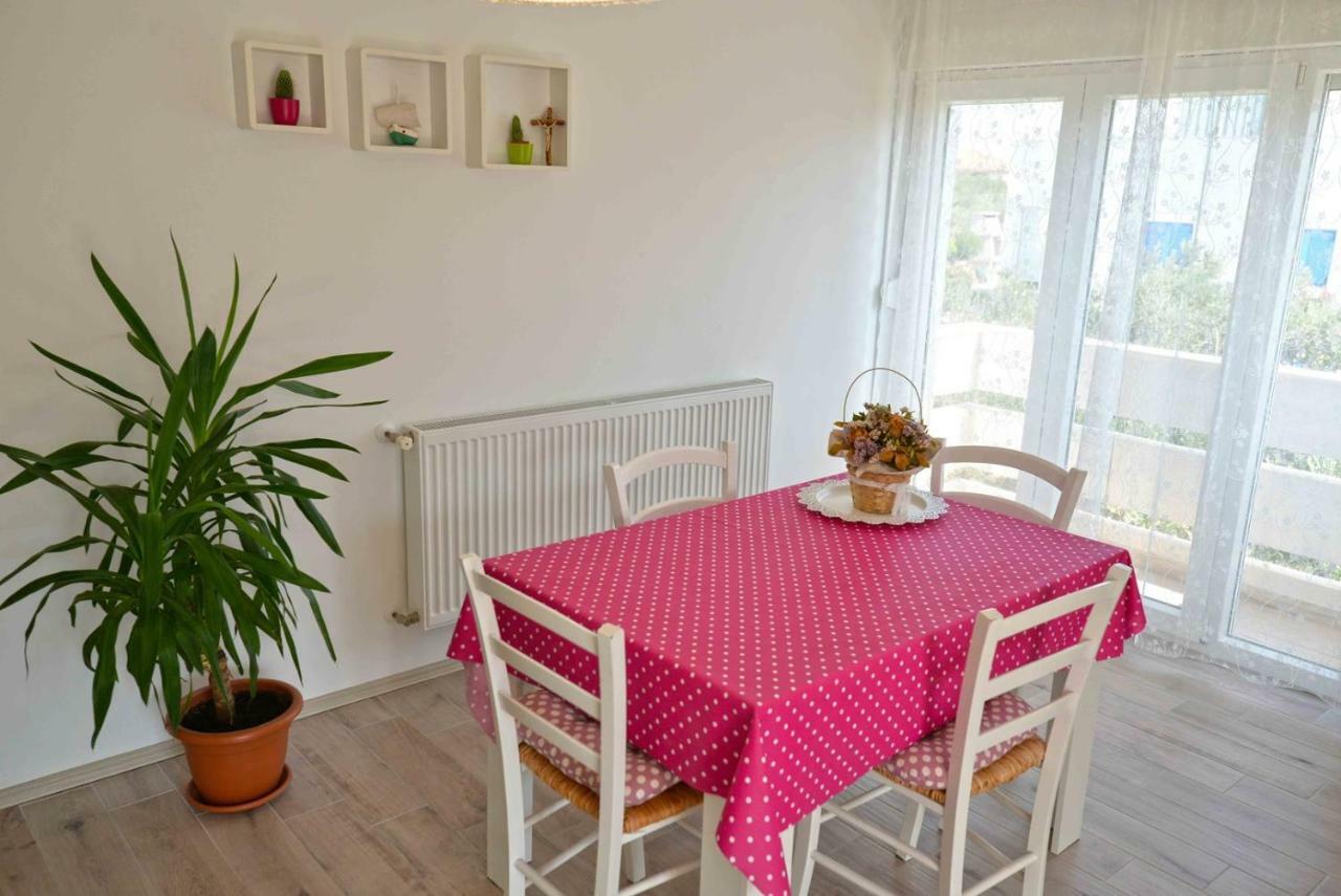 Apartment Kristina Murter Eksteriør billede